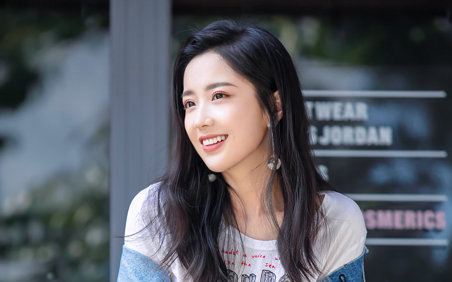 FB体育注册网址-意甲VAR系统中语义评分模型优化模糊犯规处理机制探索